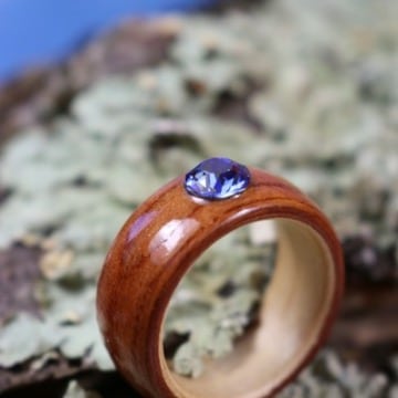 Indischer Apfel / Kanadischer Ahorn mit Swarovski Kristall Sapphire