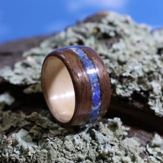 Holzringe mit Halbedelsteinen